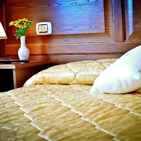 Relais Cavour Ξενοδοχείο Ρώμη Δωμάτιο φωτογραφία